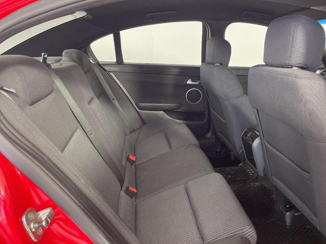 Photo '20' of Holden Commodore