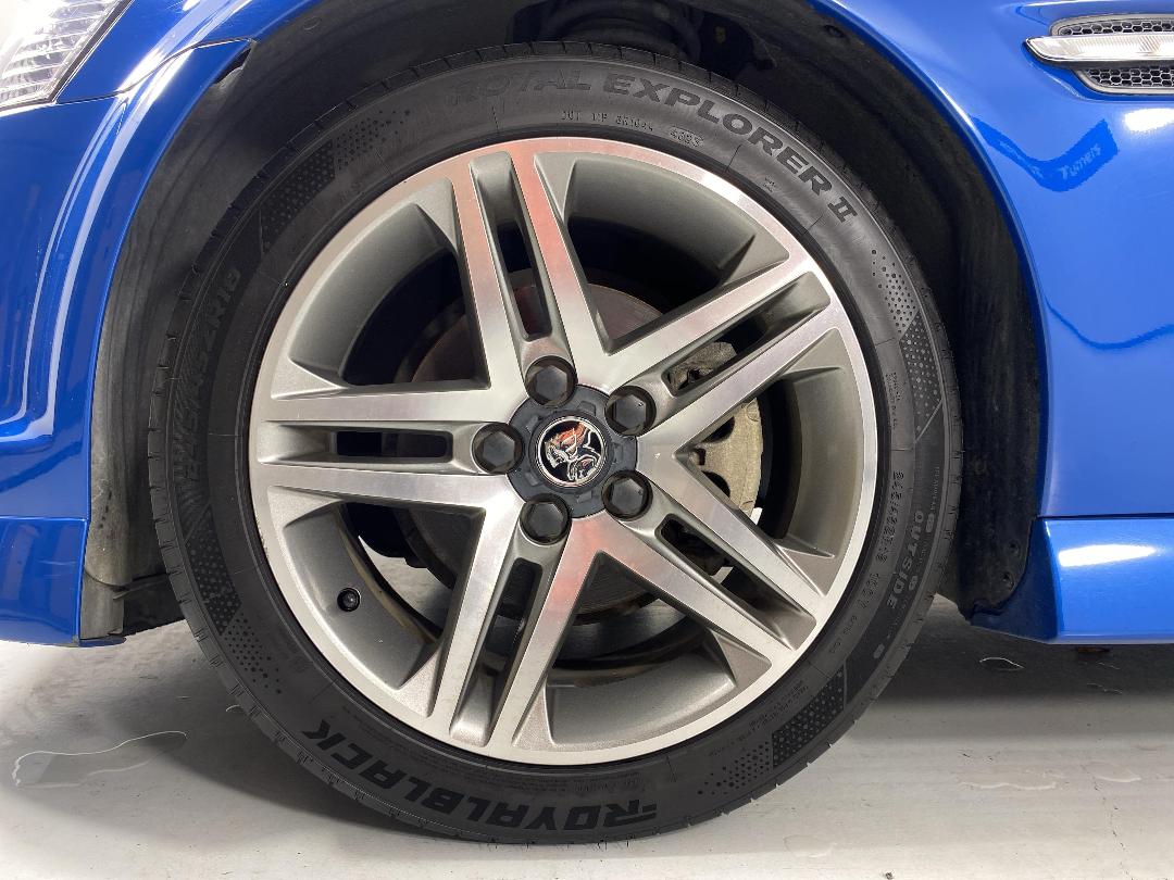 Photo '10' of Holden Commodore