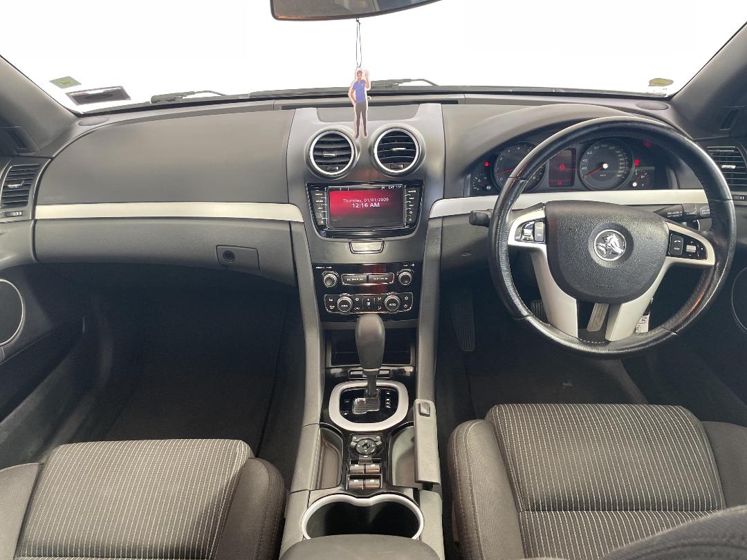 Photo '17' of Holden Commodore