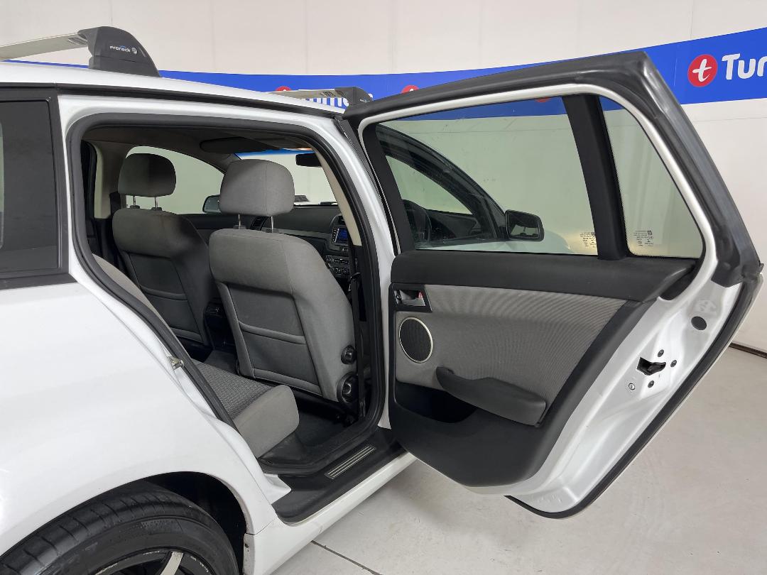 Photo '19' of Holden Commodore