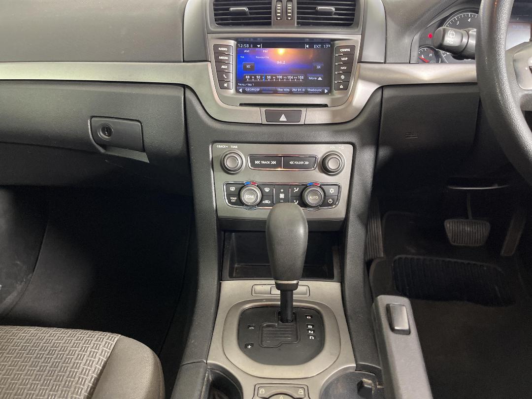 Photo '18' of Holden Commodore