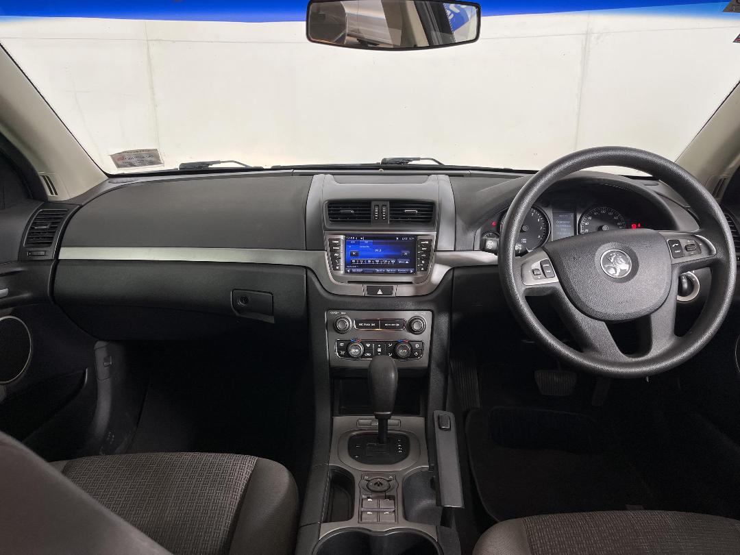 Photo '17' of Holden Commodore