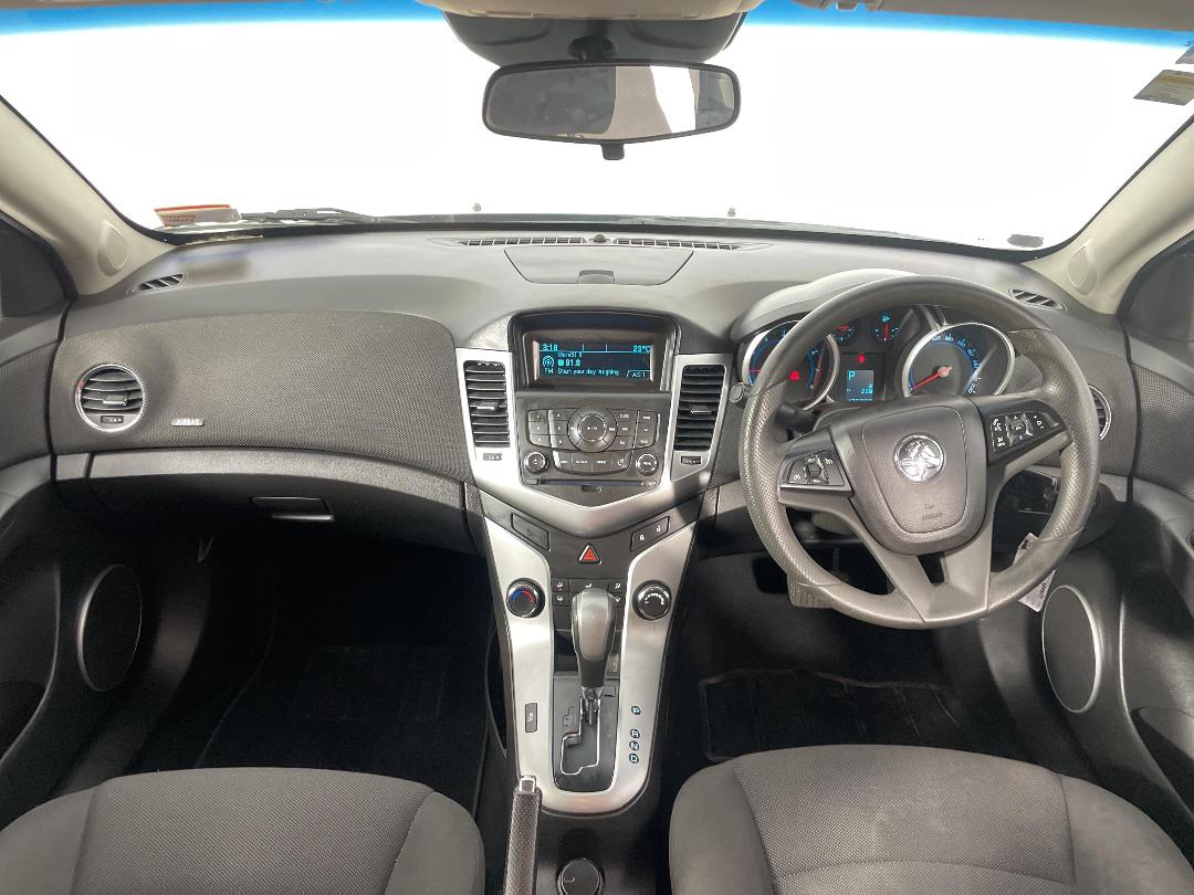 Photo '17' of Holden Cruze Photo '17' of Holden Cruze