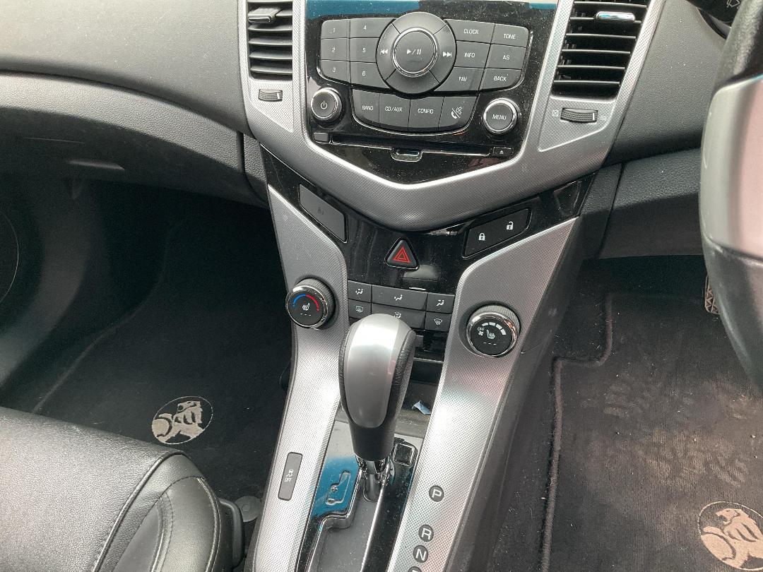 Photo '10' of Holden Cruze CDX HB Photo '10' of Holden Cruze CDX HB