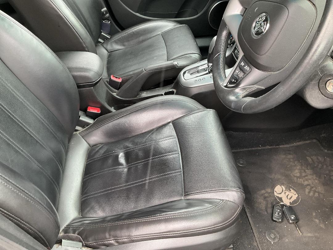 Photo '11' of Holden Cruze CDX HB Photo '11' of Holden Cruze CDX HB