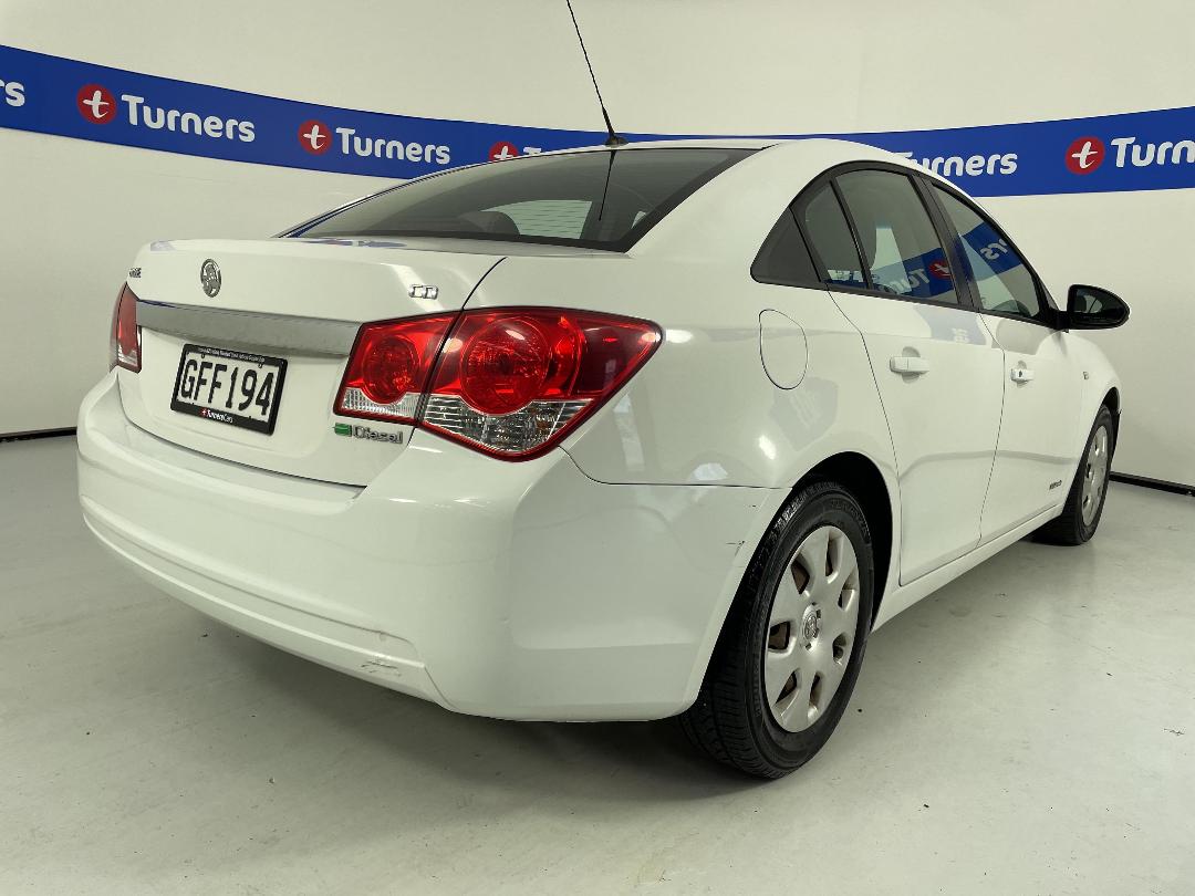 Photo '7' of Holden Cruze Photo '7' of Holden Cruze