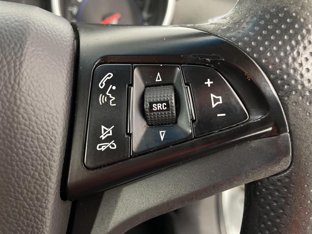 Photo '23' of Holden Cruze Photo '23' of Holden Cruze