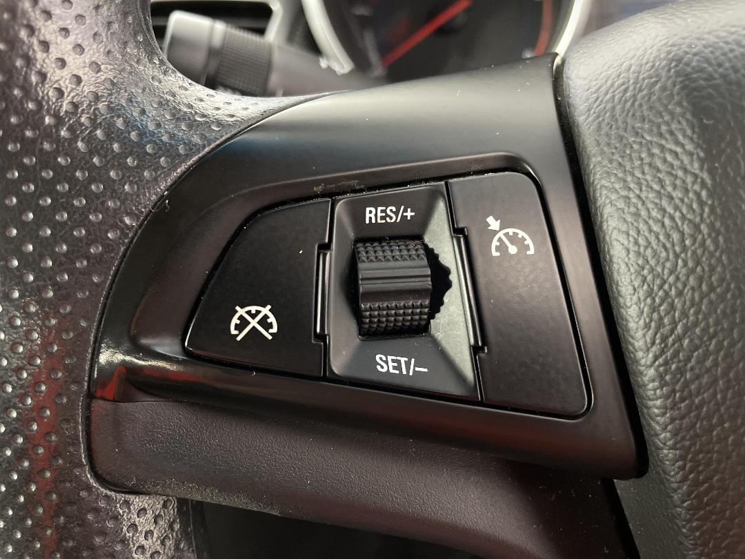 Photo '24' of Holden Cruze Photo '24' of Holden Cruze