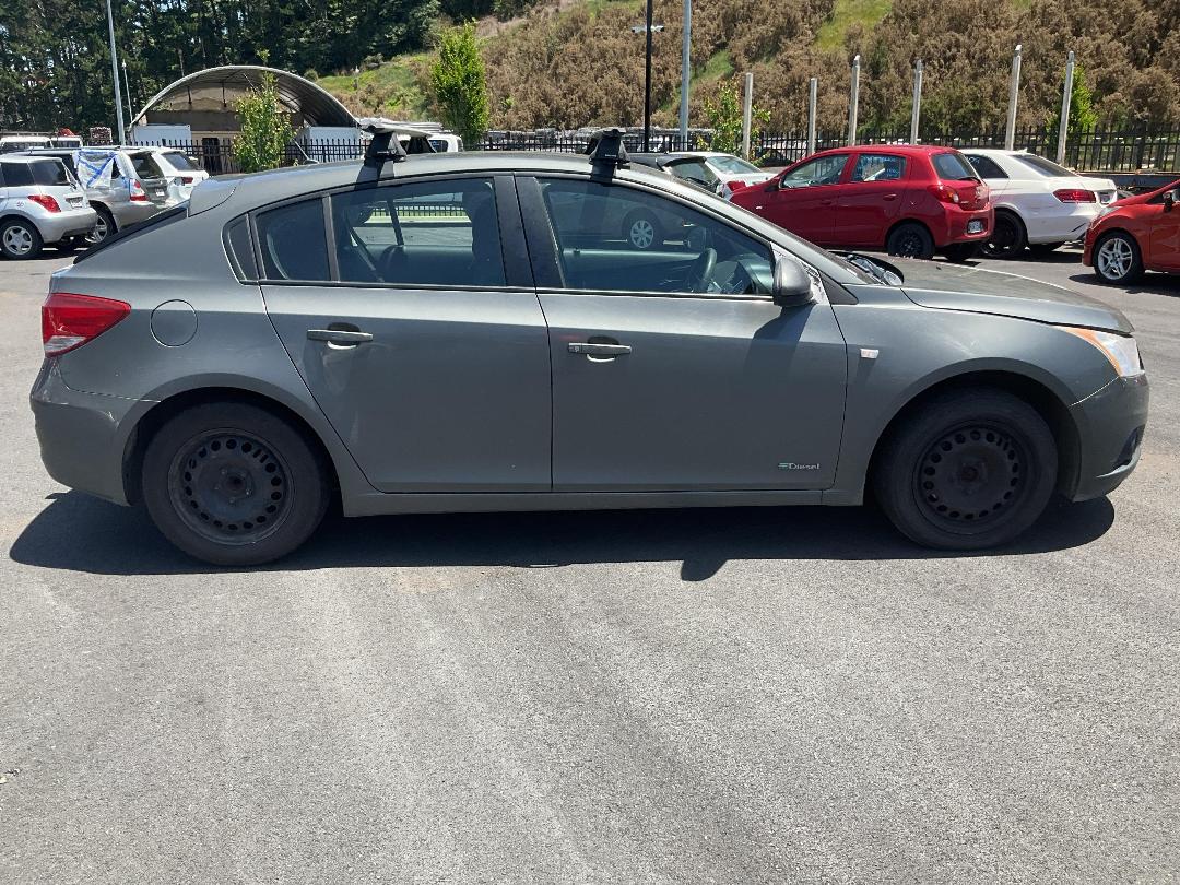 Photo '5' of Holden Cruze CD HB TD Photo '5' of Holden Cruze CD HB TD