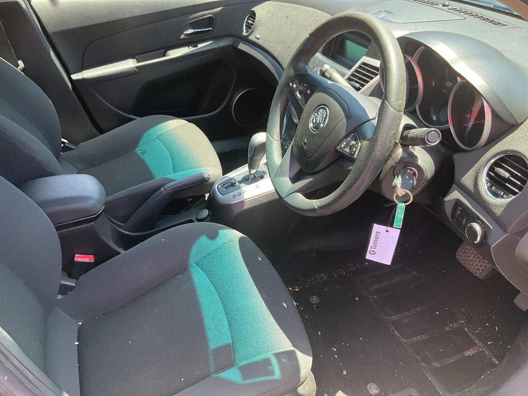 Photo '18' of Holden Cruze CD HB TD Photo '18' of Holden Cruze CD HB TD