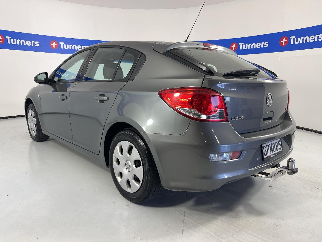 Photo '5' of Holden Cruze