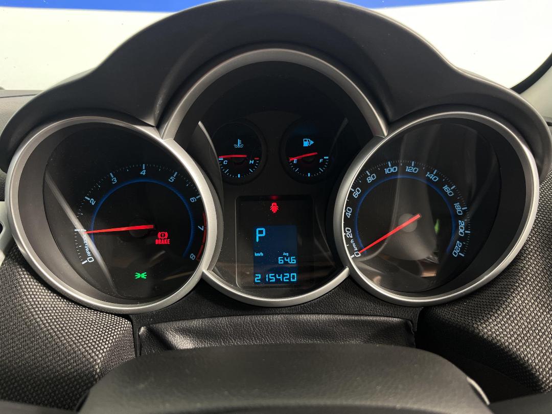 Photo '21' of Holden Cruze