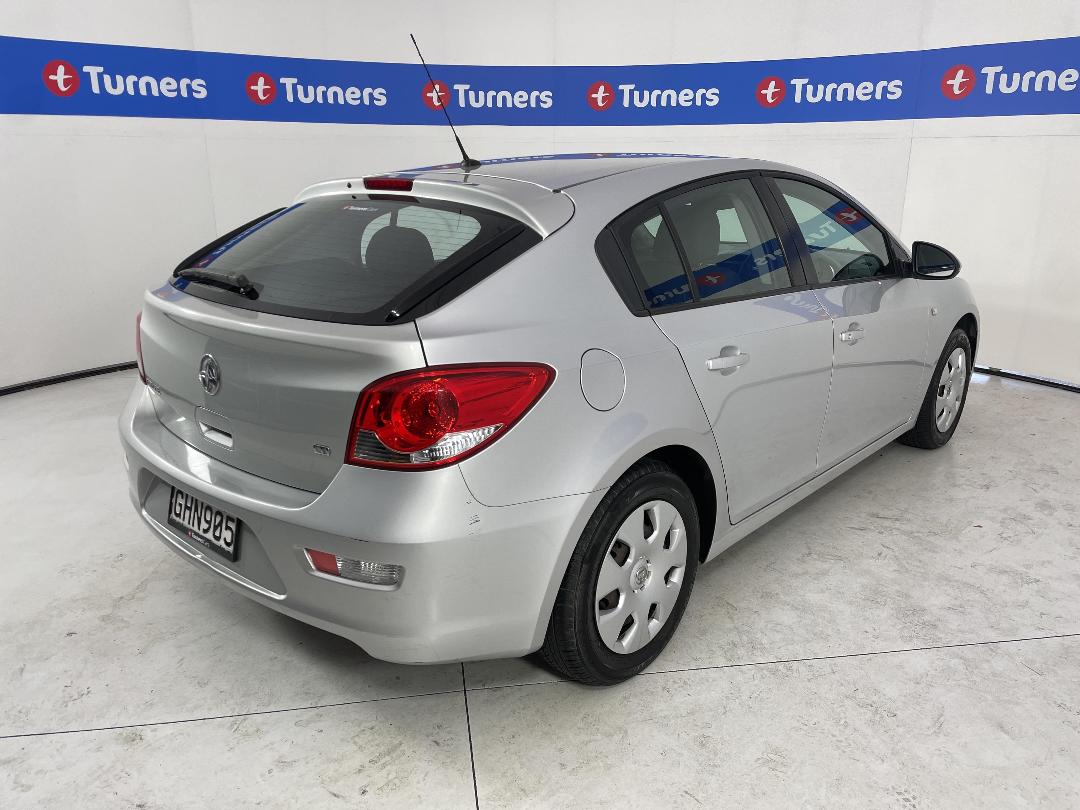 Photo '7' of Holden Cruze