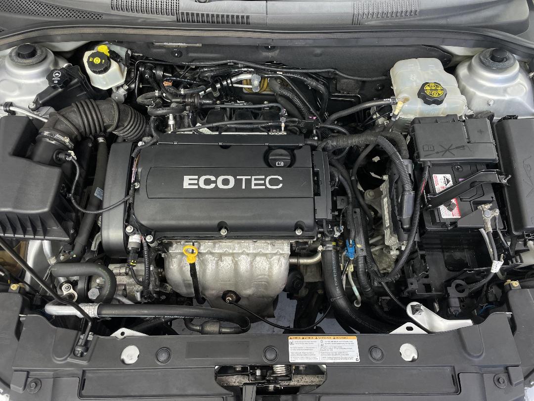 Photo '13' of Holden Cruze