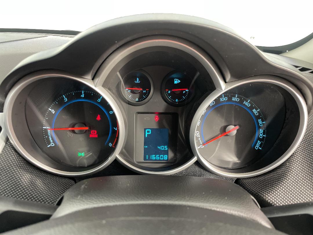 Photo '21' of Holden Cruze