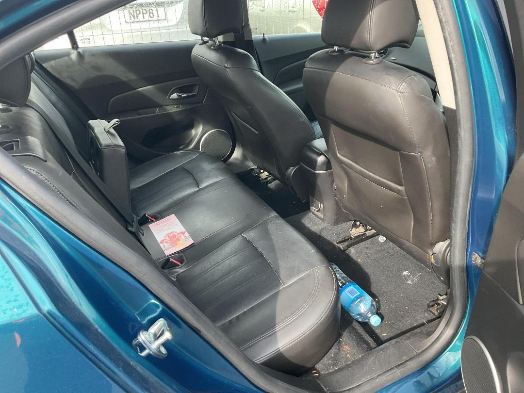 Photo '9' of Holden Cruze CDX