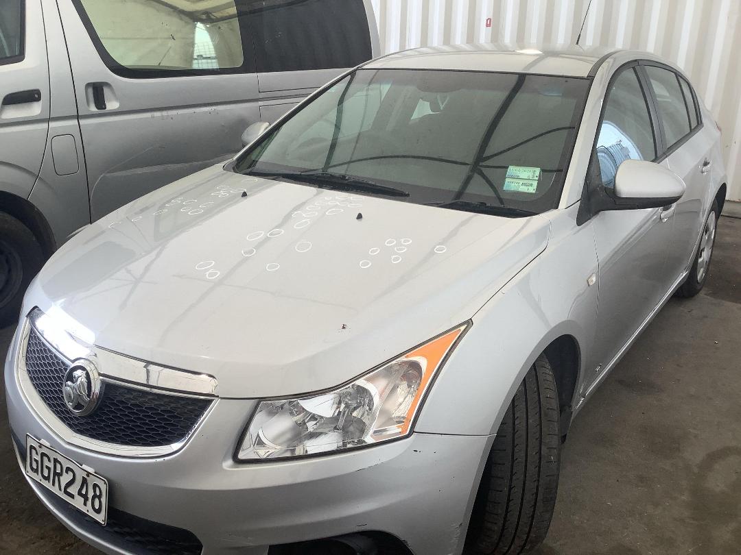 Photo '2' of Holden Cruze CD HB TD