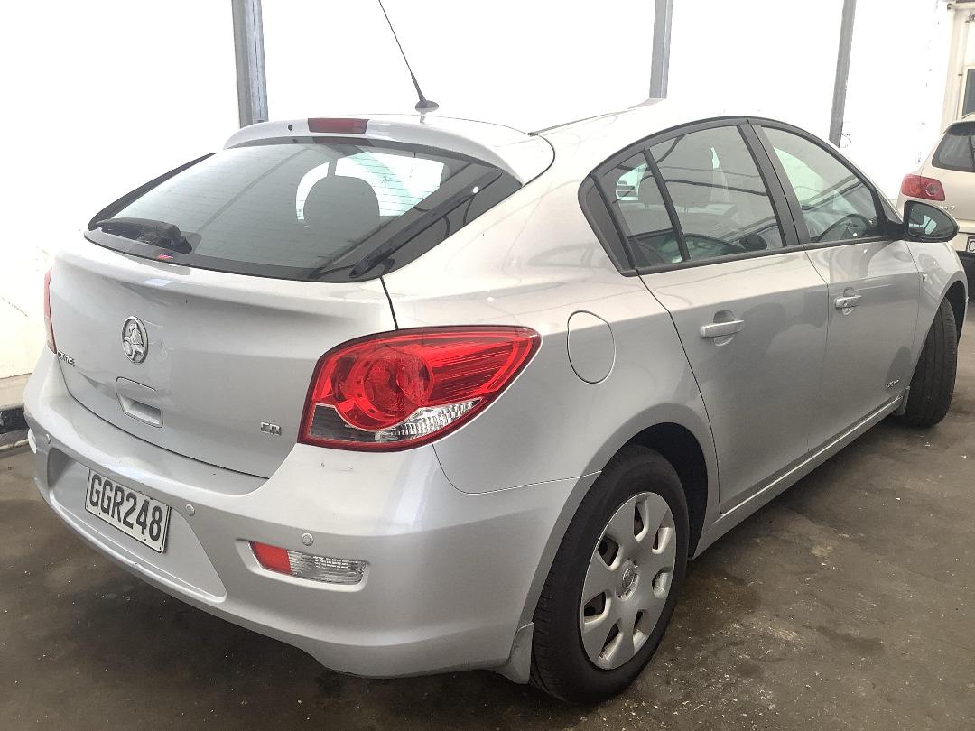 Photo '9' of Holden Cruze CD HB TD