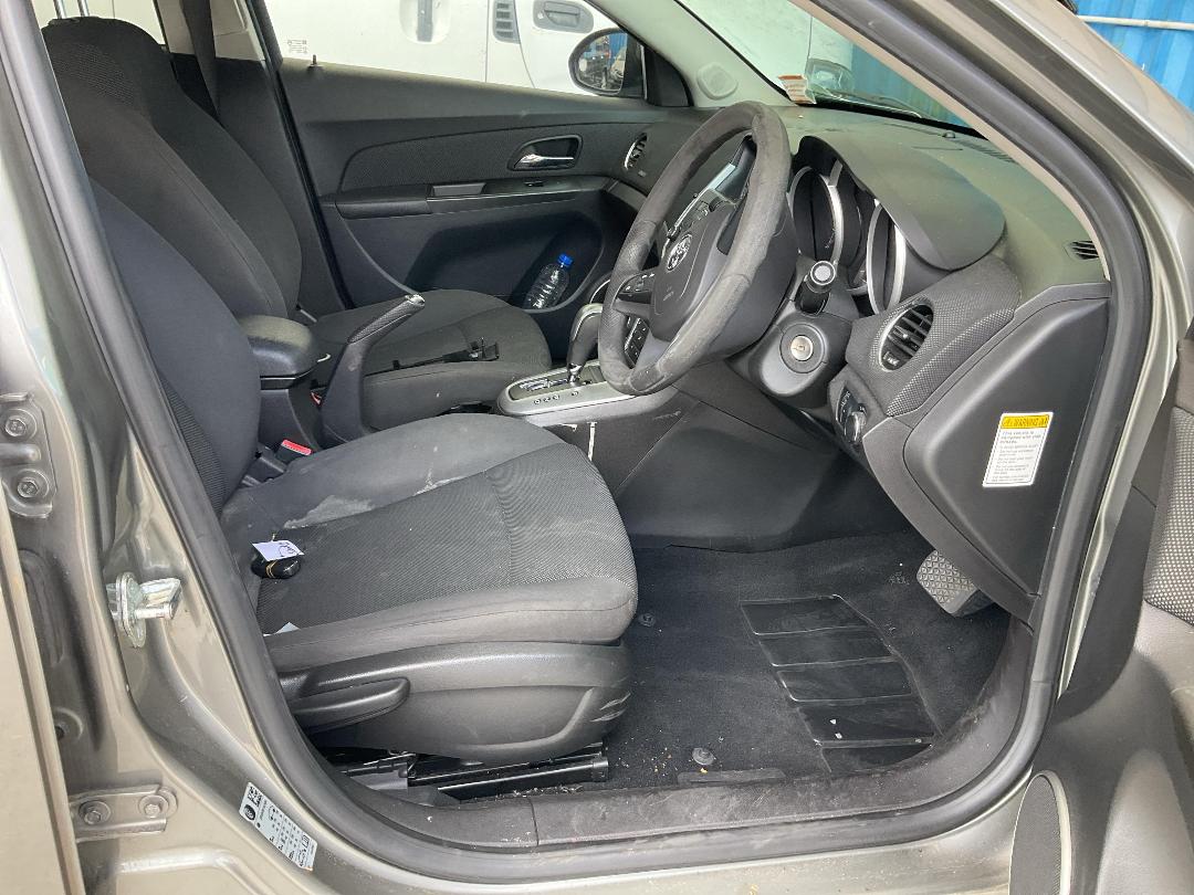 Photo '16' of Holden Cruze CD Photo '16' of Holden Cruze CD