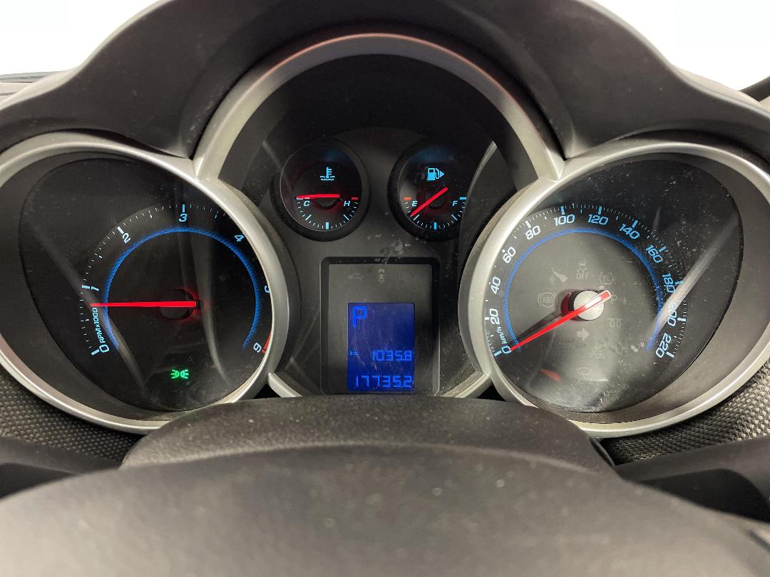 Photo '21' of Holden Cruze Photo '21' of Holden Cruze