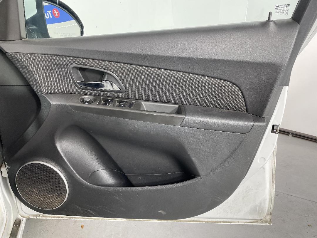 Photo '15' of Holden Cruze Photo '15' of Holden Cruze