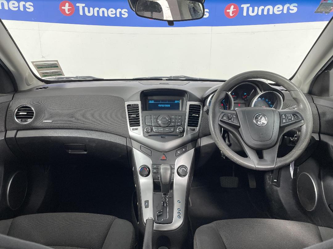 Photo '17' of Holden Cruze Photo '17' of Holden Cruze