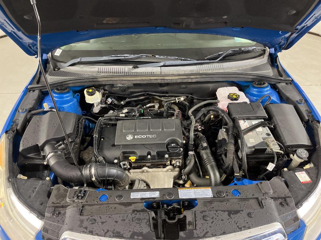 Photo '13' of Holden Cruze