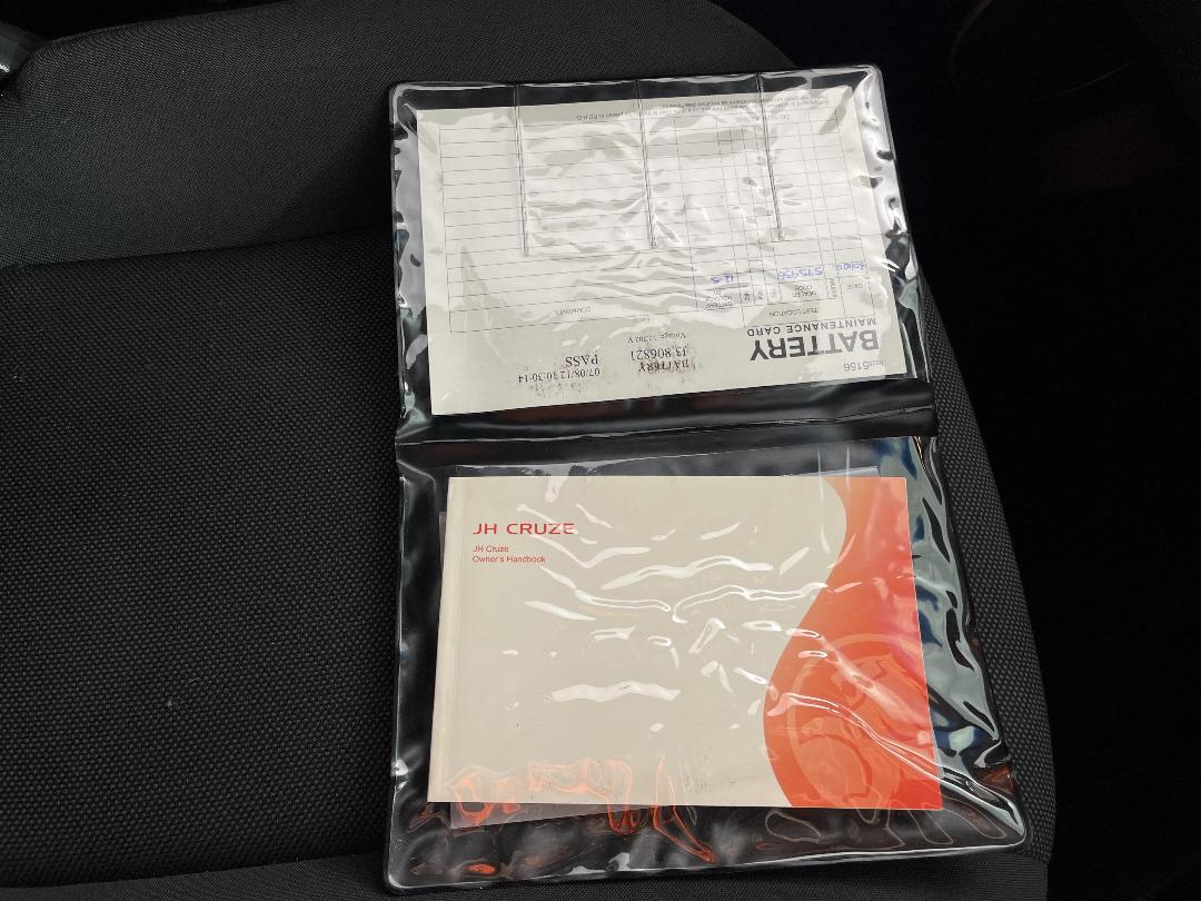 Photo '26' of Holden Cruze