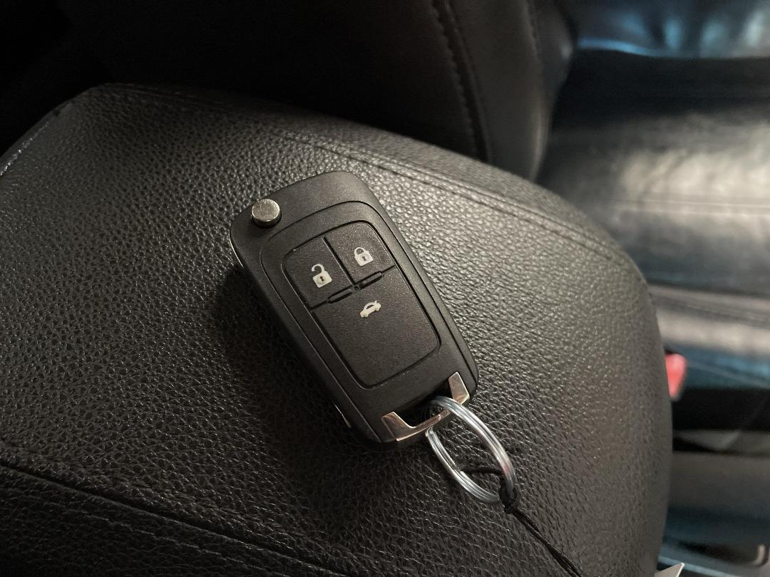 Photo '13' of Holden Cruze CDX