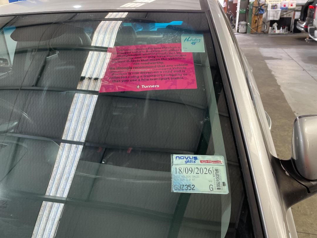 Photo '22' of Holden Cruze CDX