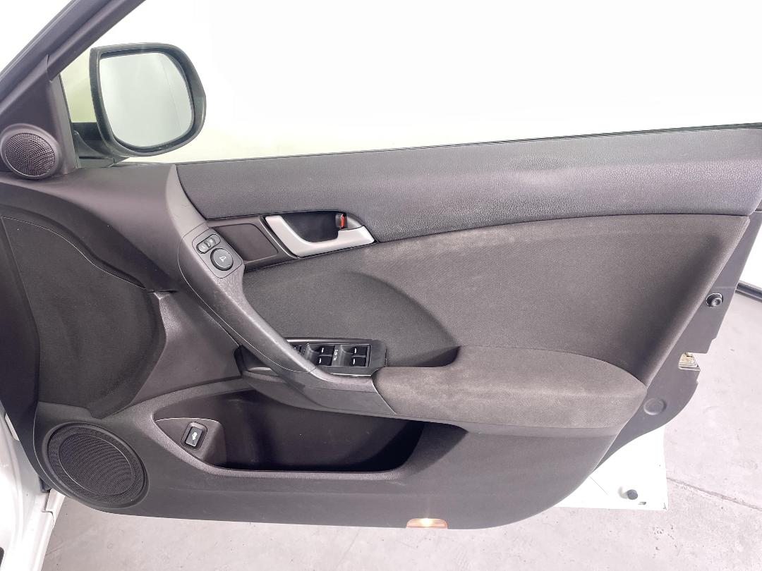 Photo '15' of Honda Accord Photo '15' of Honda Accord