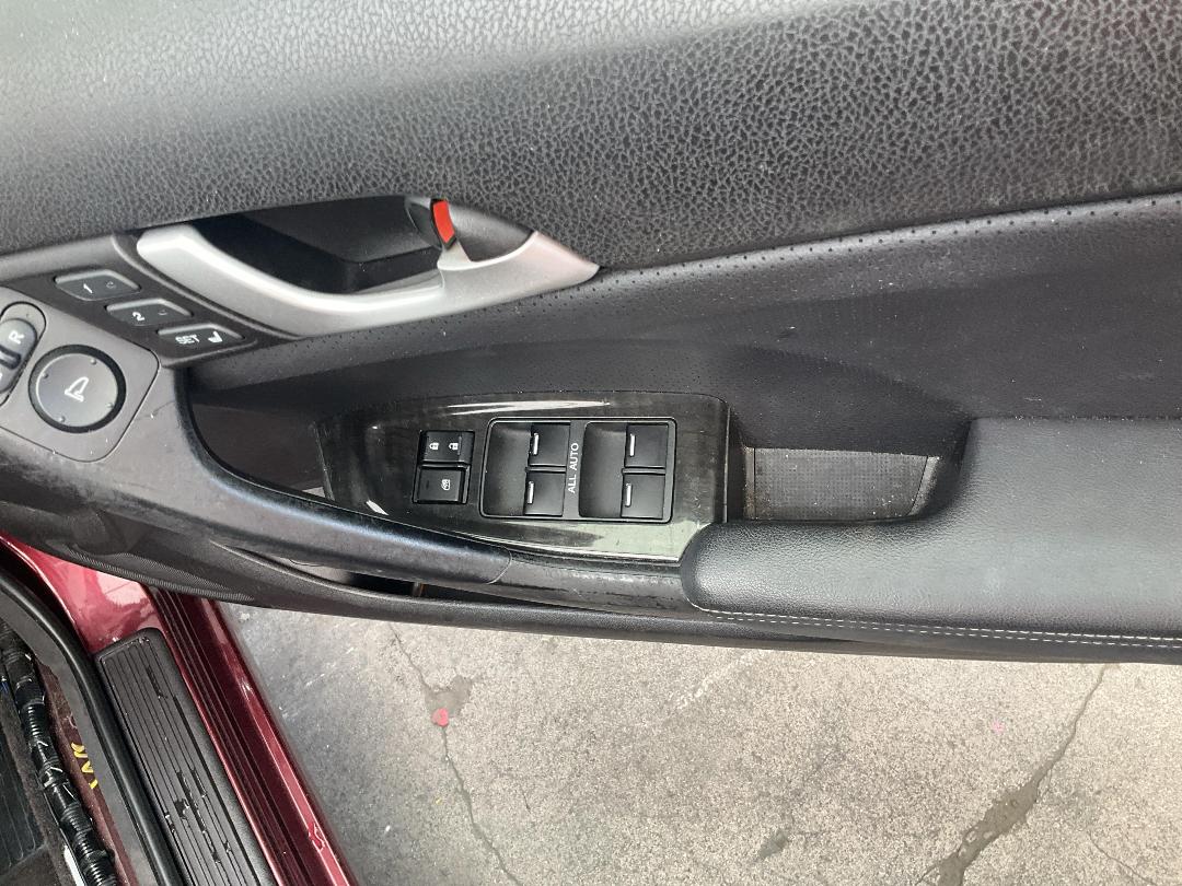 Photo '8' of Honda Accord Euro Tourer Leather Photo '8' of Honda Accord Euro Tourer Leather