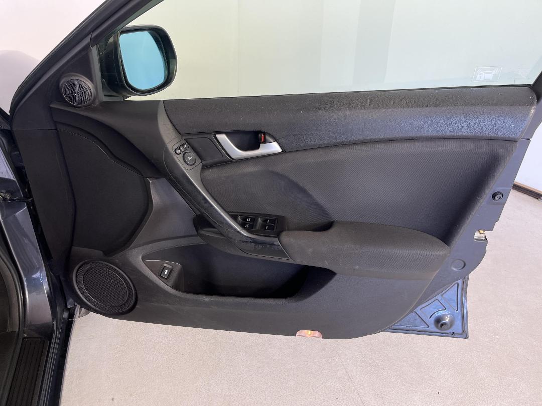 Photo '15' of Honda Accord Photo '15' of Honda Accord