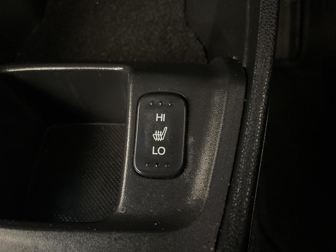 Photo '25' of Honda FIT Hybrid