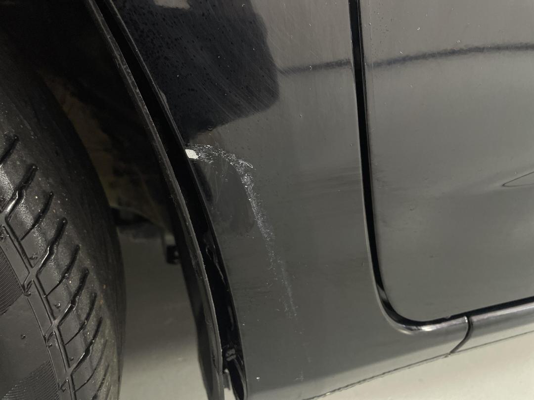 Photo '32' of Honda FIT Hybrid