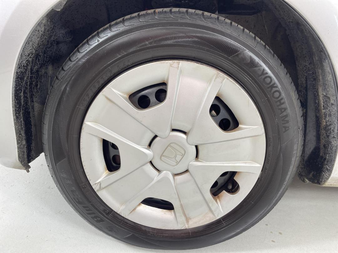 Photo '10' of Honda FIT Photo '10' of Honda FIT