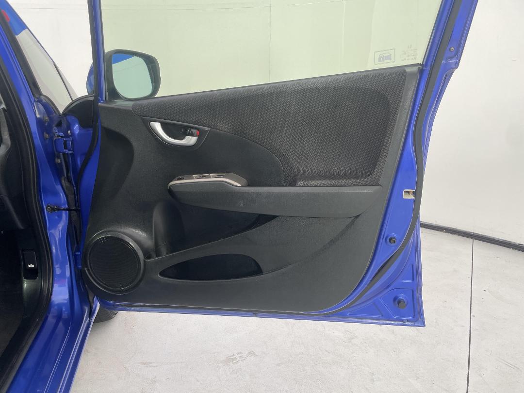 Photo '15' of Honda FIT