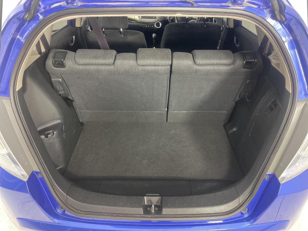 Photo '14' of Honda FIT