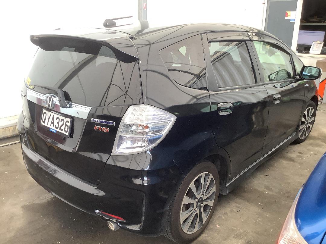 Photo '3' of Honda FIT Photo '3' of Honda FIT