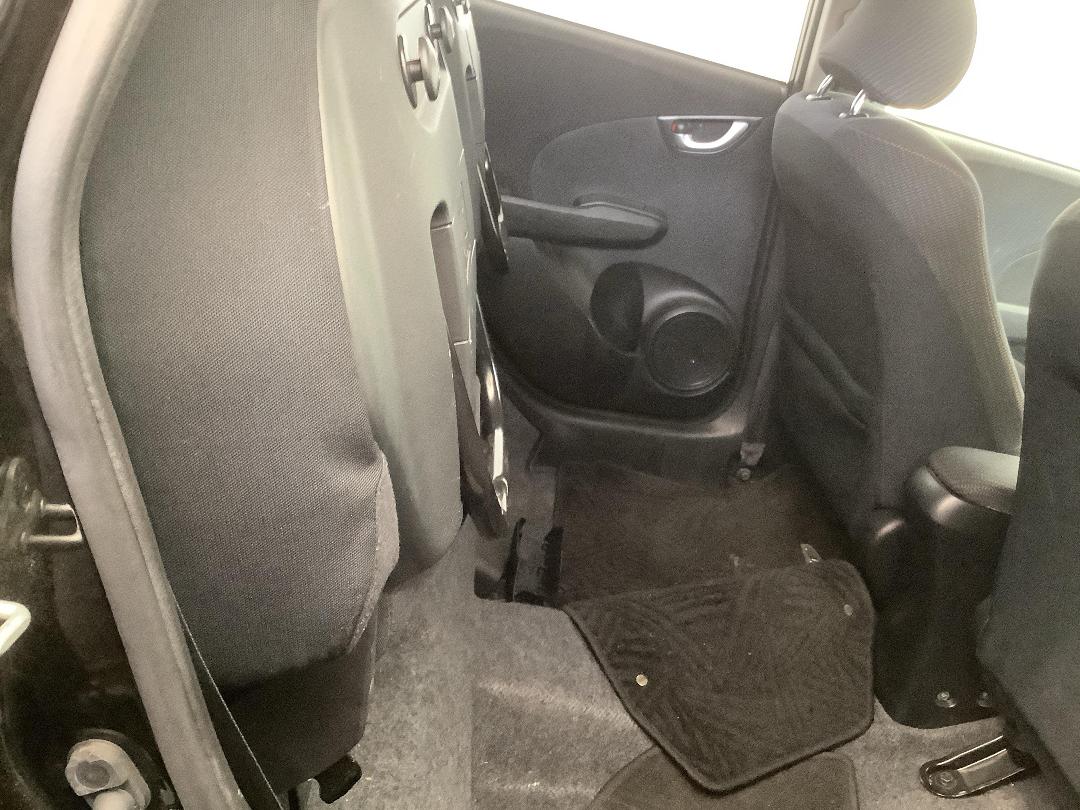 Photo '6' of Honda FIT Photo '6' of Honda FIT