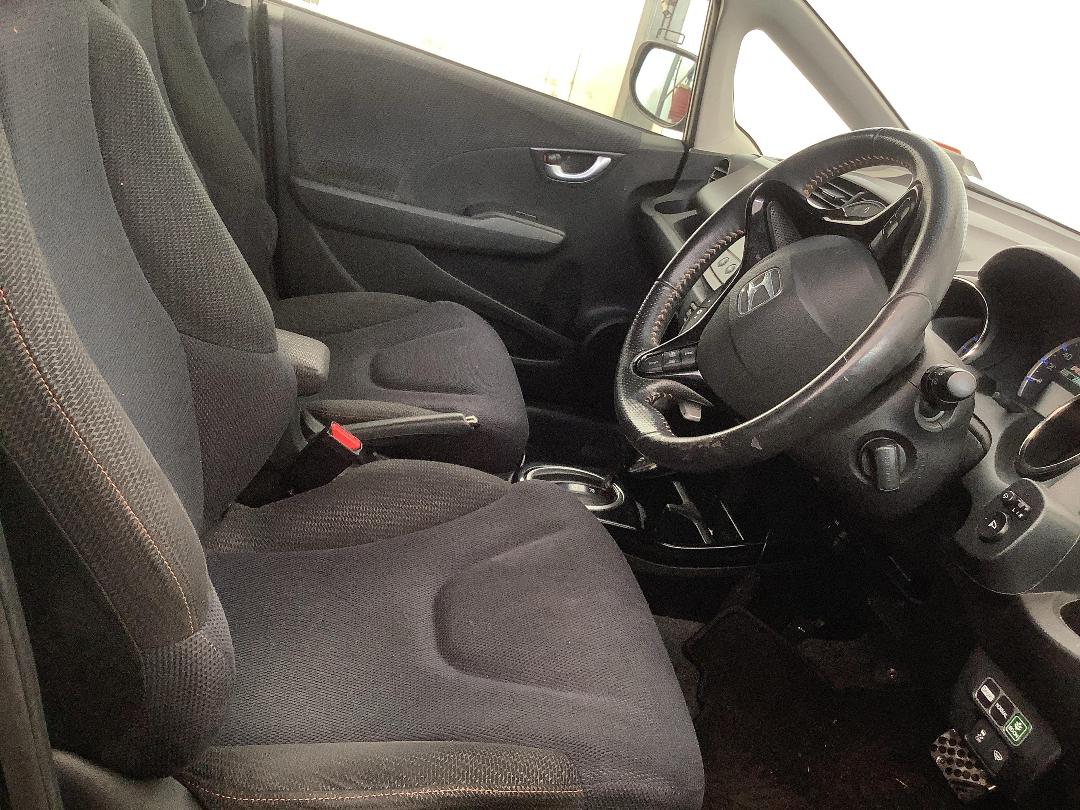 Photo '7' of Honda FIT Photo '7' of Honda FIT