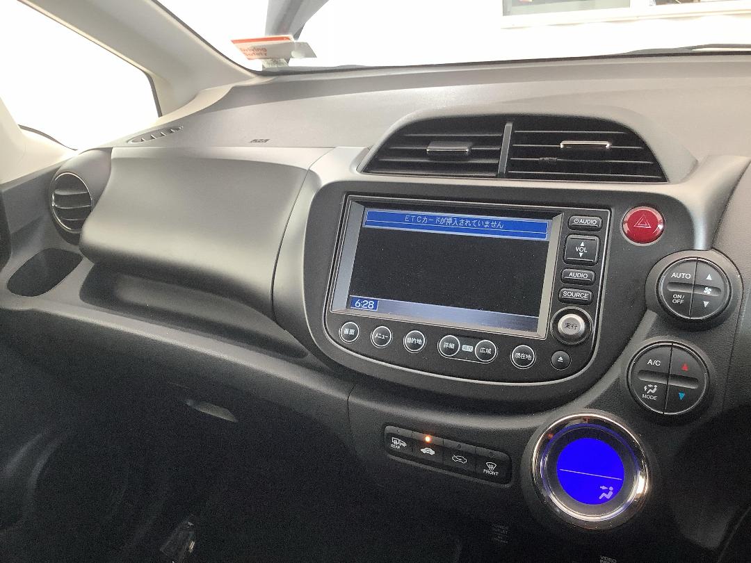 Photo '14' of Honda FIT Photo '14' of Honda FIT