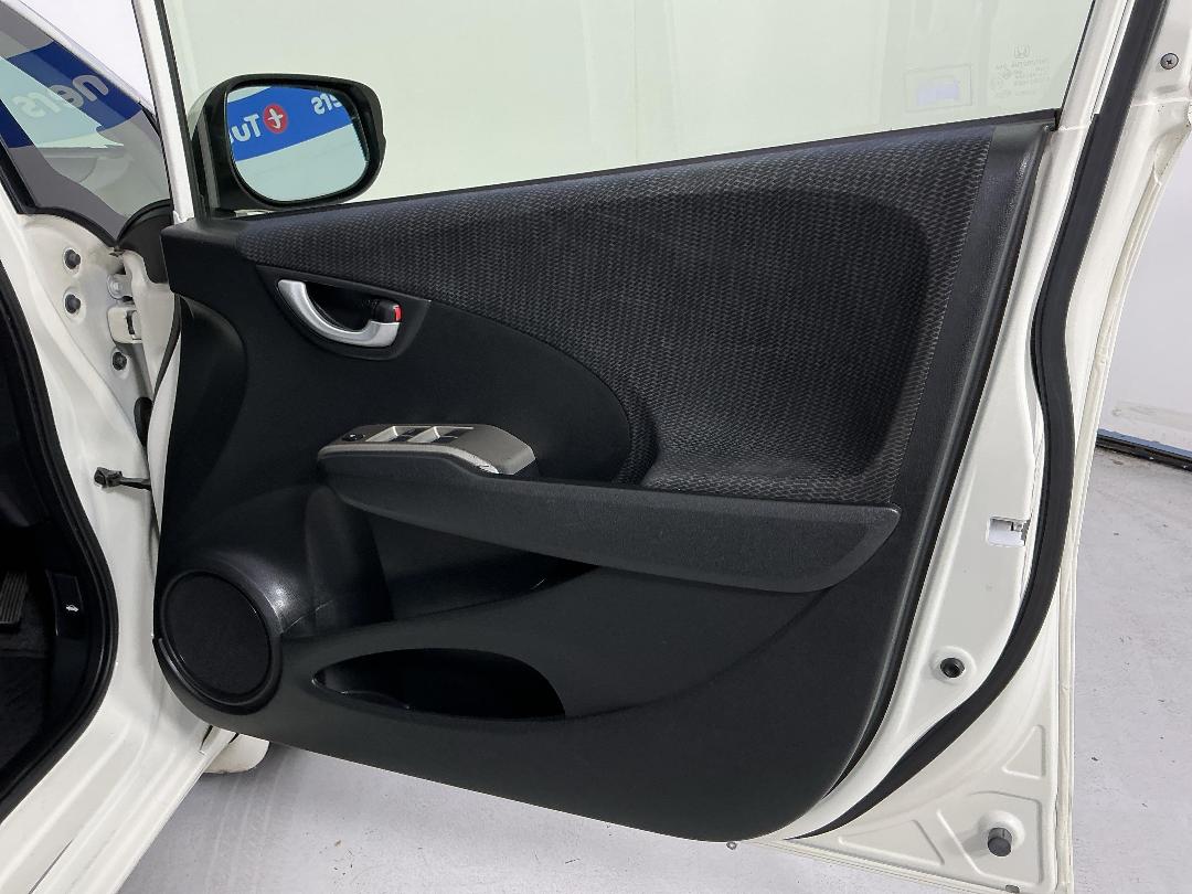 Photo '15' of Honda FIT