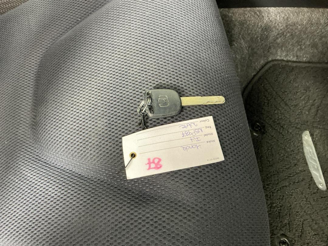 Photo '22' of Honda FIT