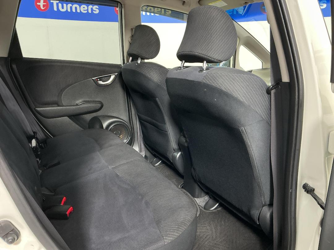 Photo '20' of Honda FIT