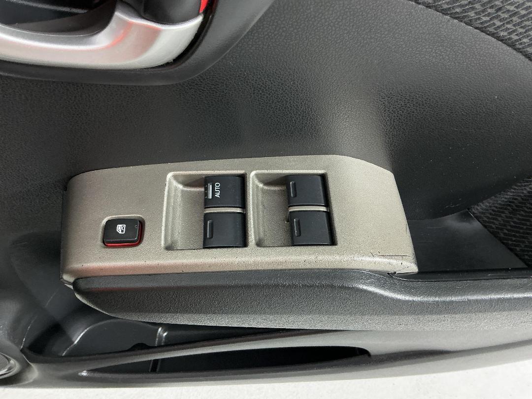 Photo '24' of Honda FIT