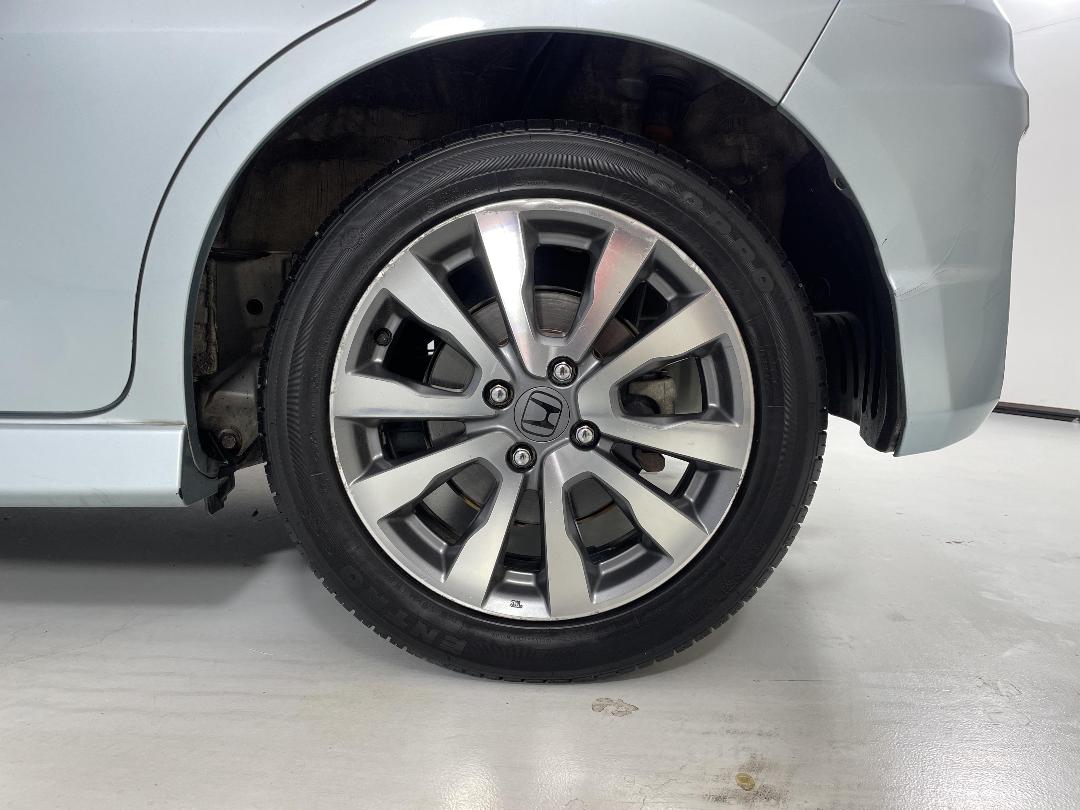 Photo '11' of Honda FIT