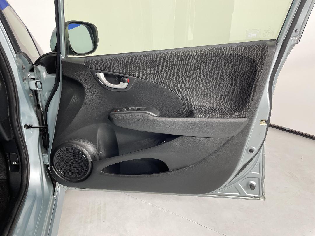 Photo '15' of Honda FIT