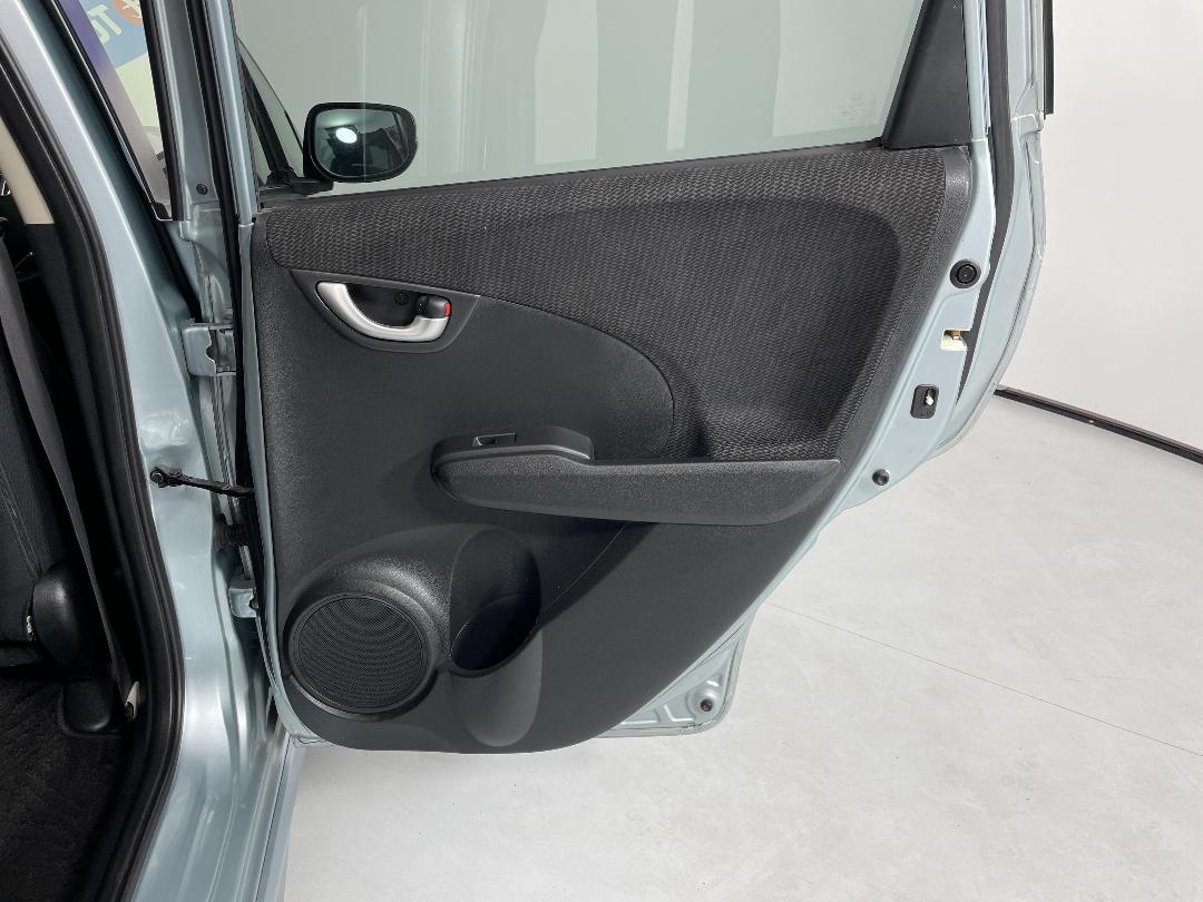 Photo '19' of Honda FIT