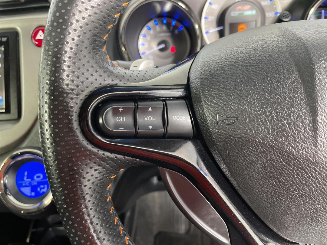 Photo '23' of Honda FIT